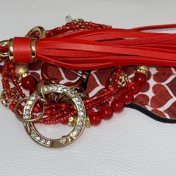 Heart Bracelet Keychain - Picture 3 of 14